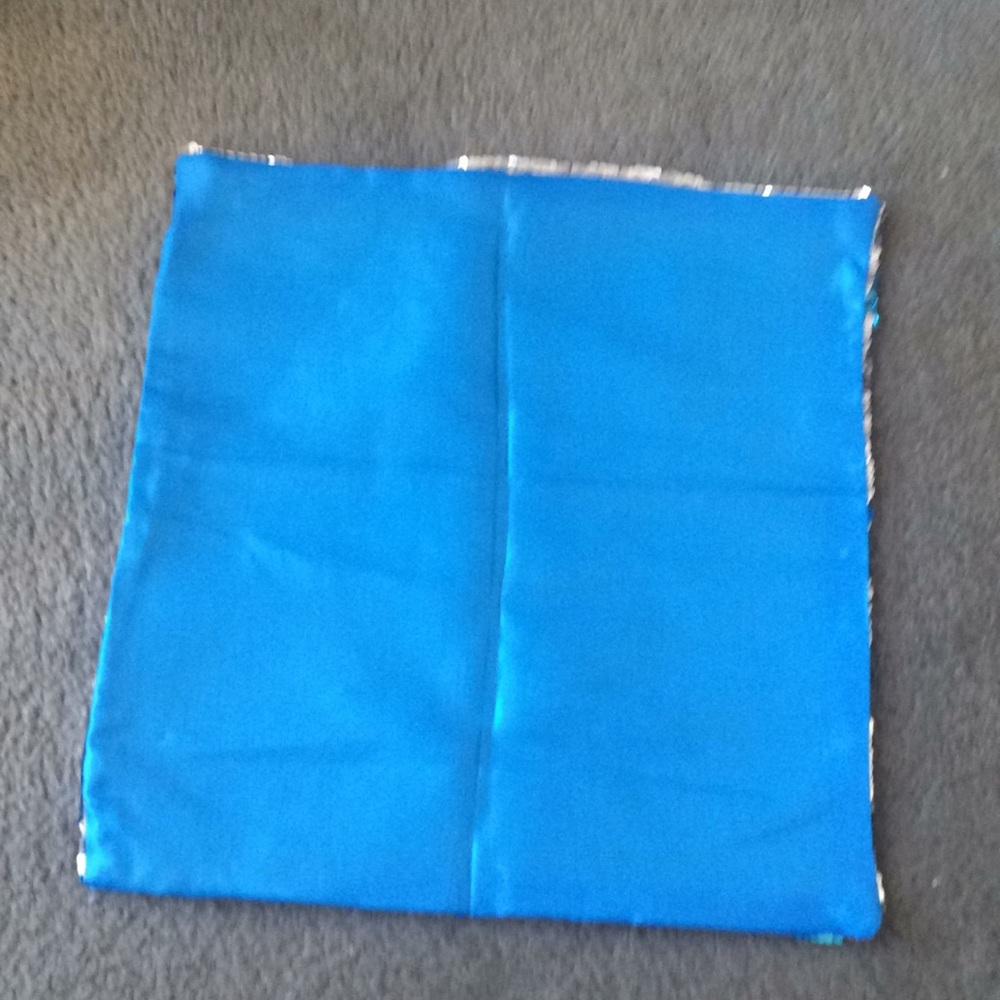 Reversible sequin pillowcase - Picture 5 of 5